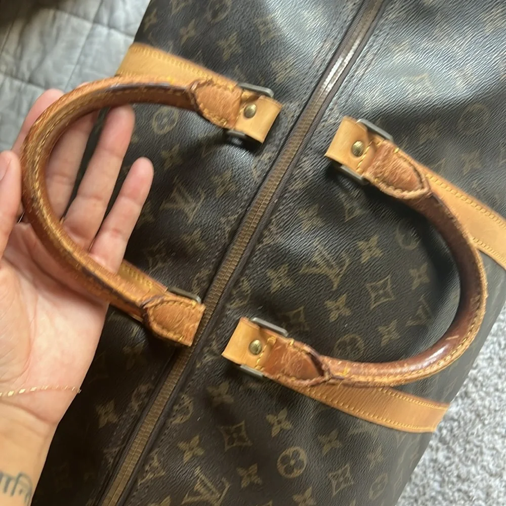 Louis Vuitton Keepall 60 Bandouliere Duffel Bag - Picture 4 of 16